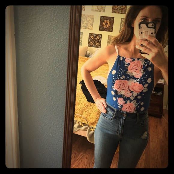 Swimsuit/bodysuit with Adjustable neckline - Picture 2 of 8